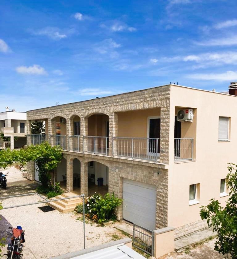 Apartmani Solis Vir Zewnętrze zdjęcie